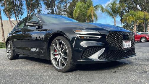2025 Genesis G70 2.5T RWD