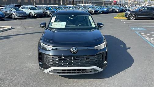 2025 Volkswagen Tiguan 2.0T SE 4MOTION