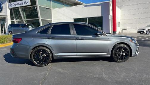 2025 Volkswagen Jetta 1.5T SE