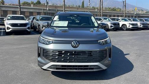 2025 Volkswagen Tiguan 2.0T SE