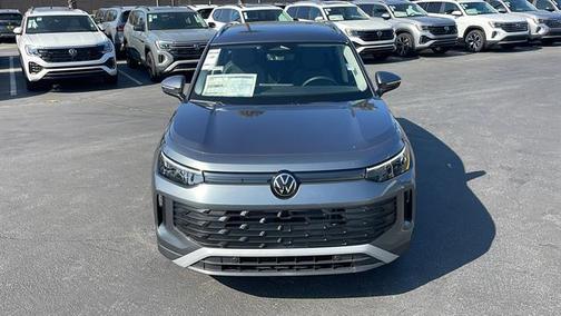 2025 Volkswagen Tiguan 2.0T SE