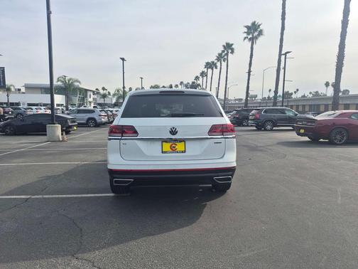 2022 Volkswagen Atlas 2.0T SE w/Technology 4MOTION