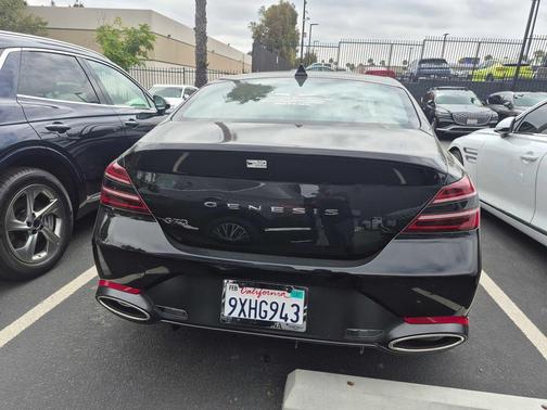 Vik Black 2026 Genesis G70 2.5T RWD
