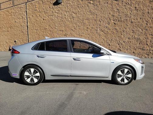 2019 Hyundai IONIQ Plug-In Hybrid Limited