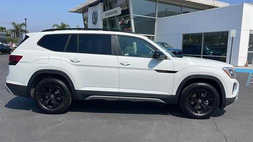 2025 Volkswagen Atlas 2.0T Peak Edition