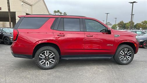 2023 GMC Yukon 4WD AT4