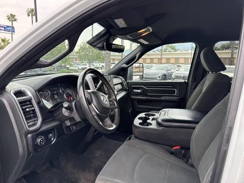 2025 RAM 2500 Big Horn Crew Cab 4x4 6'4' Box