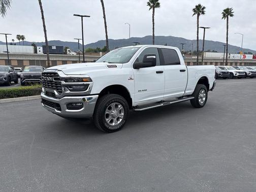 2025 RAM 2500 Big Horn Crew Cab 4x4 6'4' Box