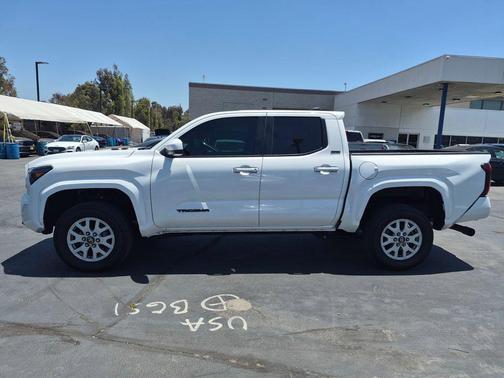 Ice 2025 Toyota Tacoma SR5