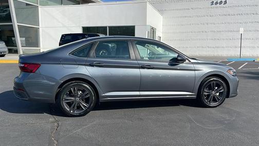 2023 Volkswagen Jetta 1.5T SE