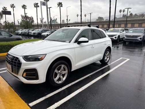 2023 Audi Q5 40 Premium