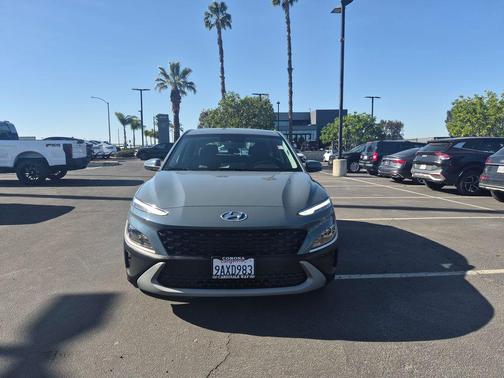 2022 Hyundai KONA SE