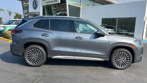 2025 Volkswagen Tiguan 2.0T S