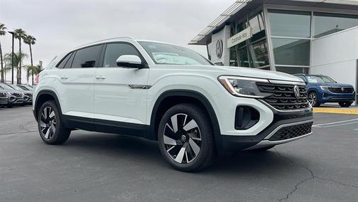 2025 Volkswagen Atlas Cross Sport 2.0T SE w/Technology 4MOTION