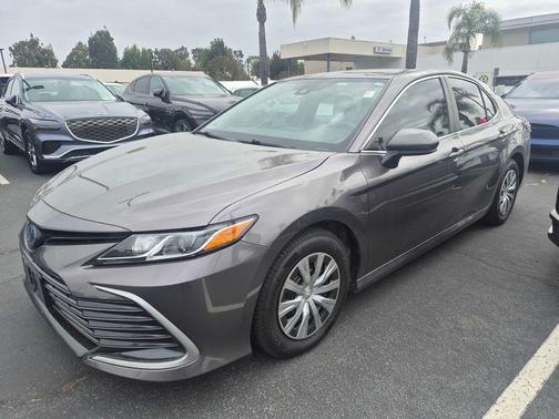 Predawn Gray Mica 2022 Toyota Camry LE