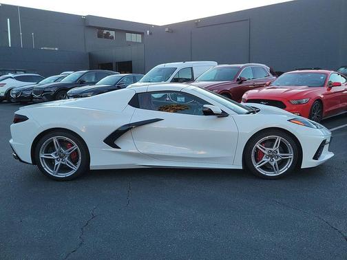 2025 Chevrolet Corvette Stingray w/1LT