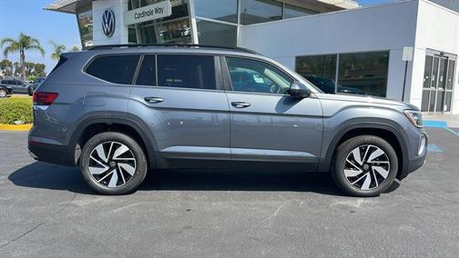 2025 Volkswagen Atlas 2.0T SE w/Technology 4MOTION