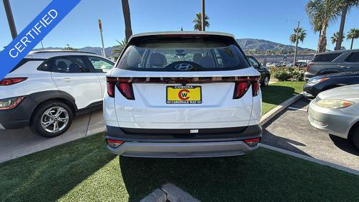 2025 Hyundai TUCSON SE