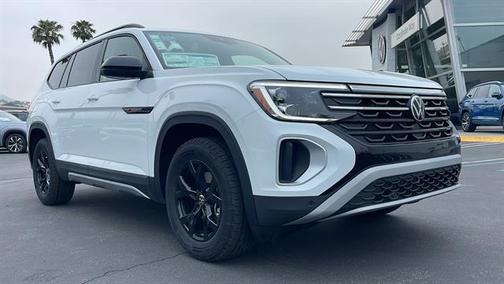 2025 Volkswagen Atlas 2.0T Peak Edition