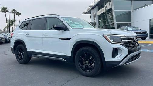 2025 Volkswagen Atlas 2.0T Peak Edition
