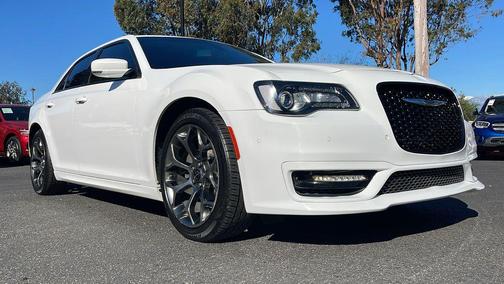 2018 Chrysler 300 S