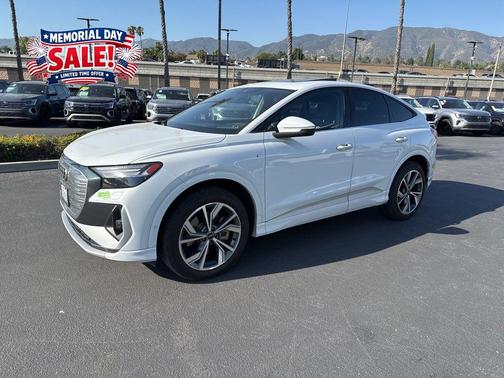 Glacier White 2023 Audi Q4 e-tron Sportback Prestige 50 quattro