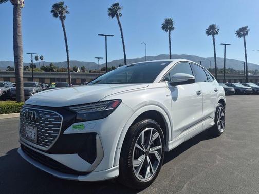 Glacier White 2023 Audi Q4 e-tron Sportback Prestige 50 quattro