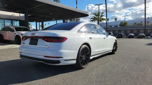 2022 Audi A8 L 55 TFSI quattro Tiptronic