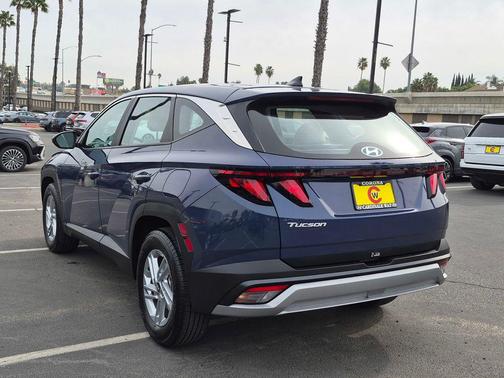 2025 Hyundai TUCSON SE