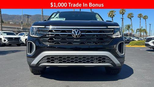 Deep Black Pearl 2025 Volkswagen Atlas 2.0T Peak Edition