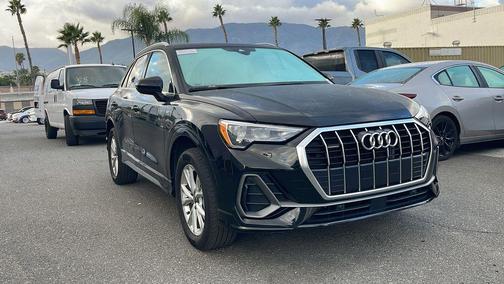2022 Audi Q3 45 S line Premium