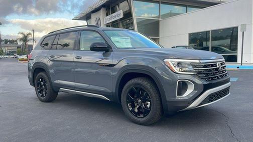 2026 Volkswagen Atlas Peak Edition