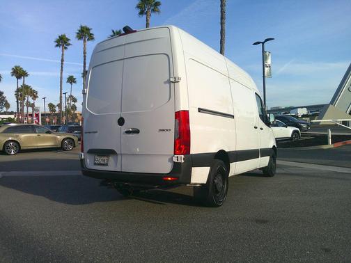 2023 Mercedes-Benz Sprinter 2500 Standard Roof