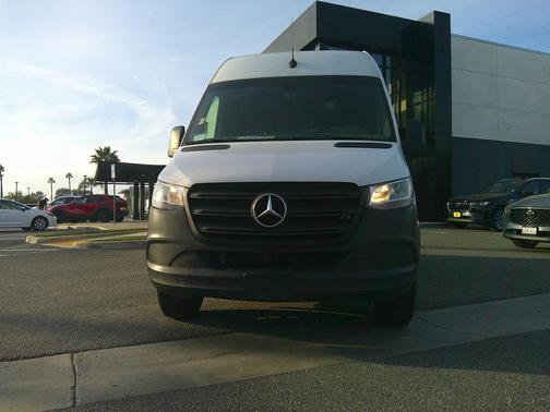2023 Mercedes-Benz Sprinter 2500 Standard Roof
