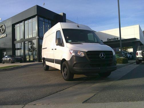 2023 Mercedes-Benz Sprinter 2500 Standard Roof