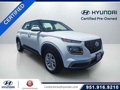 Lunar White 2026 Hyundai VENUE SE