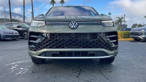 2026 Volkswagen Tiguan 2.0T SEL R-Line 4MOTION