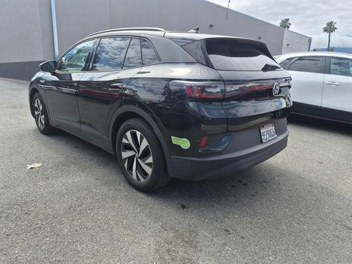 Deep Black 2023 Volkswagen ID.4 Pro
