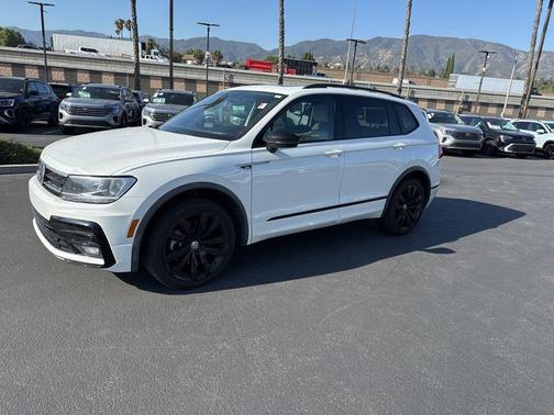 Pure White 2021 Volkswagen Tiguan 2.0T SE R-Line Black 4MOTION