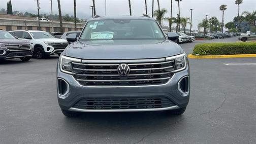 2025 Volkswagen Atlas 2.0T SE