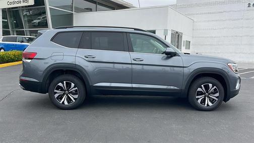 2025 Volkswagen Atlas 2.0T SE