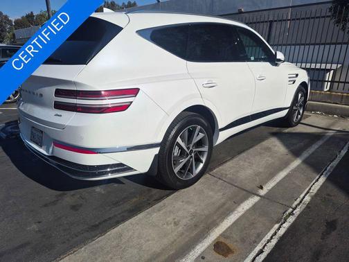 Uyuni White 2026 Genesis GV80 2.5T