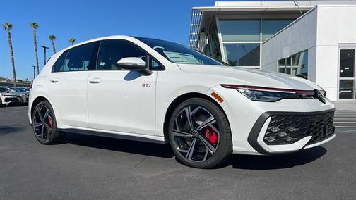2025 Volkswagen Golf GTI 2.0T SE DSG