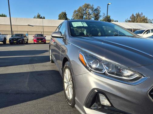 Machine Gray 2018 Hyundai SONATA SE