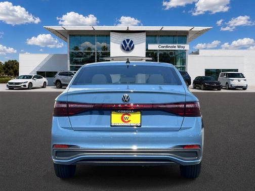 Monterey Blue Pearl 2027 Volkswagen Jetta 1.4T S
