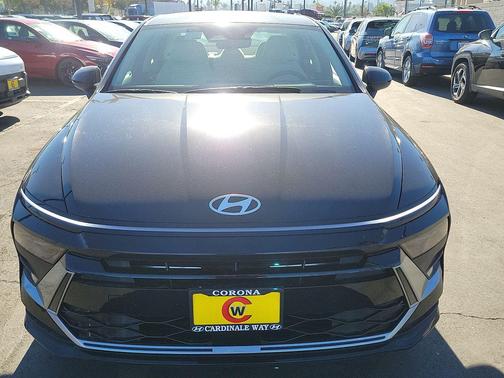 2025 Hyundai SONATA SE