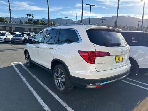 2018 Honda Pilot Elite