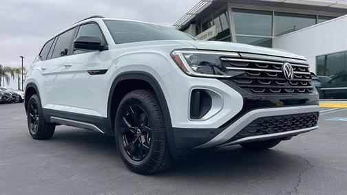 2025 Volkswagen Atlas 2.0T Peak Edition