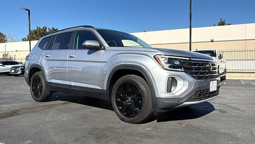 2024 Volkswagen Atlas 2.0T SE w/Technology