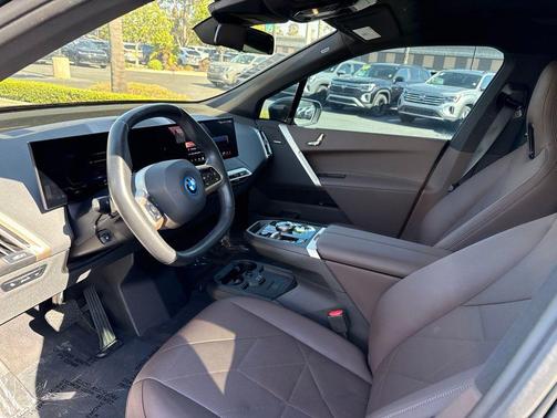 Dark Graphite Metallic 2024 BMW iX xDrive50